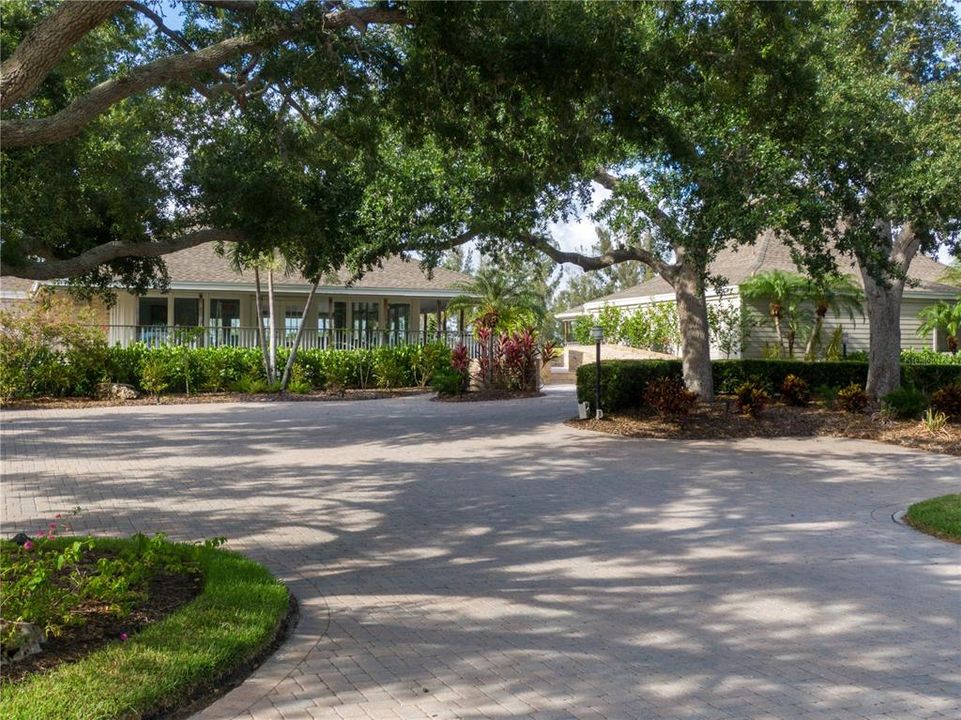 For Sale: $1,950,000 (3 beds, 3 baths, 5080 Square Feet)