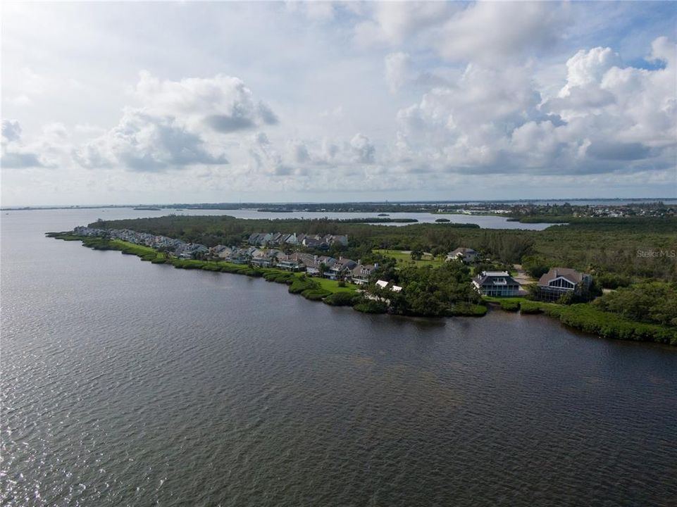 For Sale: $1,950,000 (3 beds, 3 baths, 5080 Square Feet)