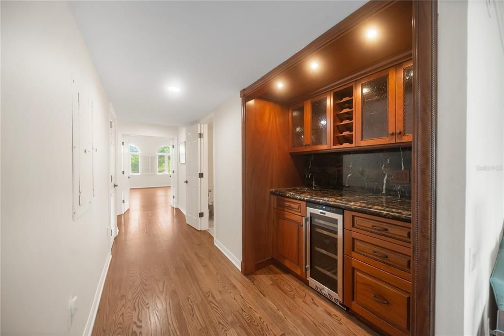 For Sale: $1,950,000 (3 beds, 3 baths, 5080 Square Feet)