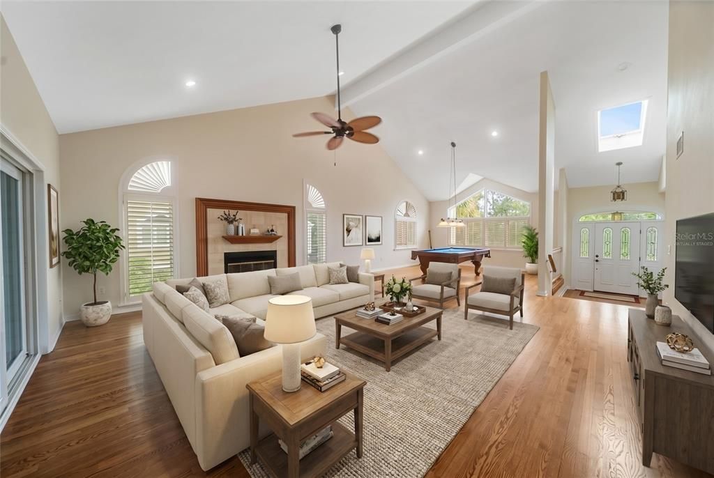 For Sale: $1,950,000 (3 beds, 3 baths, 5080 Square Feet)