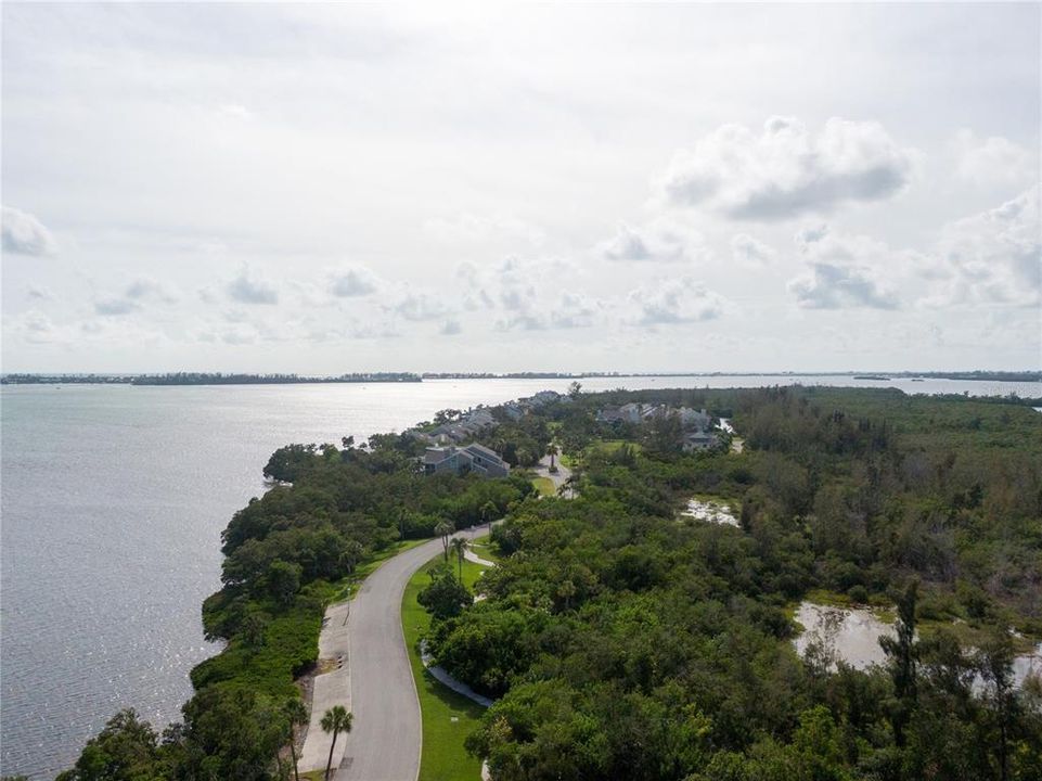 For Sale: $1,950,000 (3 beds, 3 baths, 5080 Square Feet)