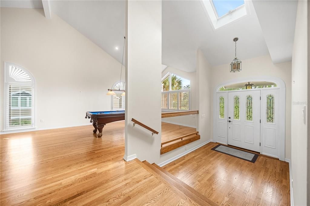 For Sale: $1,950,000 (3 beds, 3 baths, 5080 Square Feet)