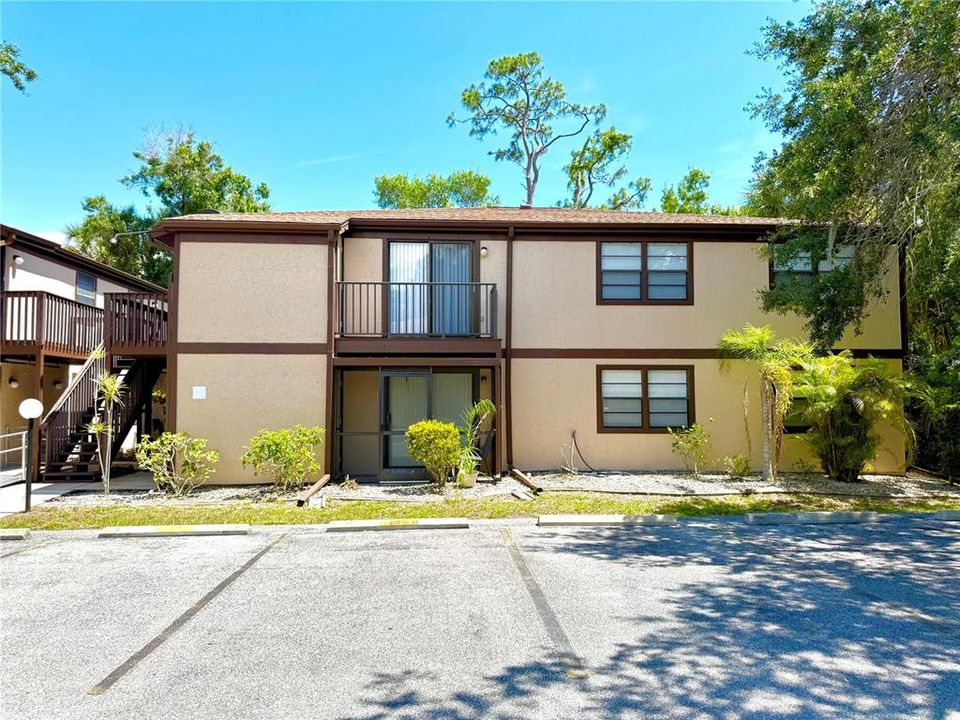 En Venta: $100,000 (2 camas, 2 baños, 960 Pies cuadrados)