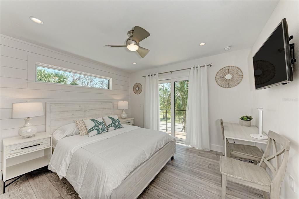 For Sale: $3,650,000 (4 beds, 3 baths, 2122 Square Feet)