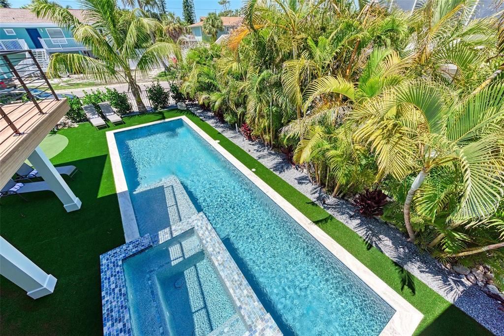 For Sale: $3,650,000 (4 beds, 3 baths, 2122 Square Feet)