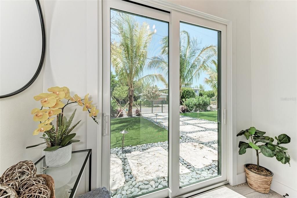 For Sale: $3,650,000 (4 beds, 3 baths, 2122 Square Feet)