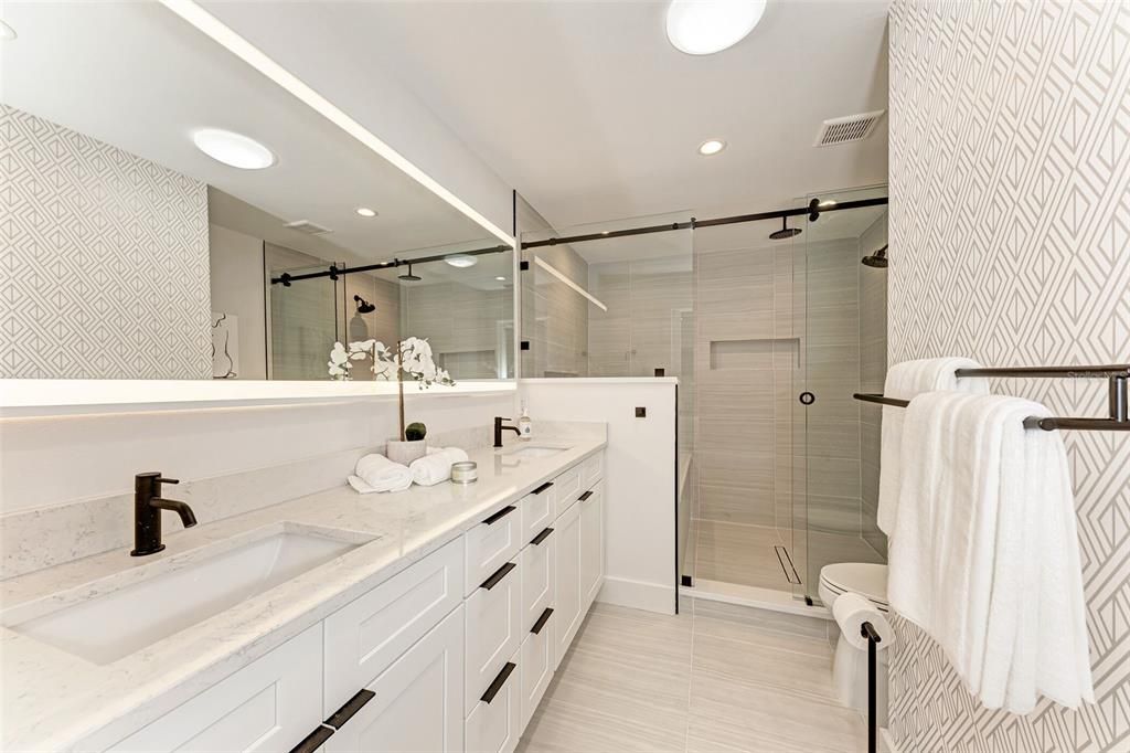 For Sale: $3,650,000 (4 beds, 3 baths, 2122 Square Feet)