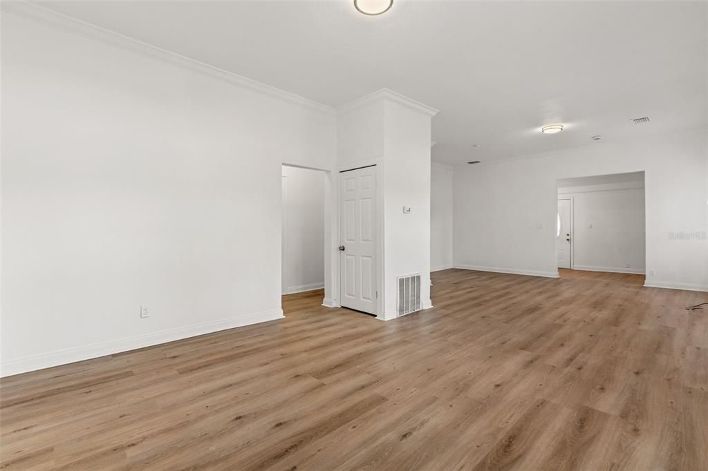 For Sale: $465,000 (0 beds, 0 baths, 1070 Square Feet)