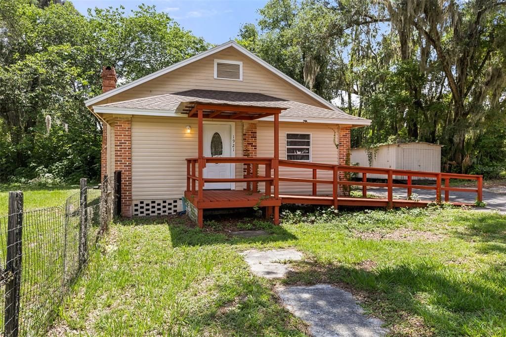 For Sale: $465,000 (0 beds, 0 baths, 1070 Square Feet)