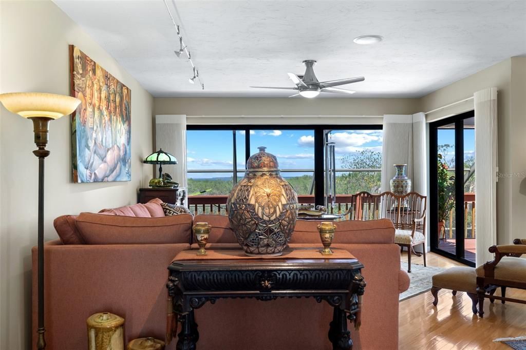 For Sale: $2,800,000 (4 beds, 3 baths, 2760 Square Feet)