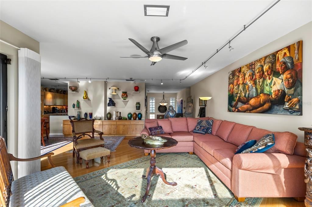 For Sale: $2,800,000 (4 beds, 3 baths, 2760 Square Feet)
