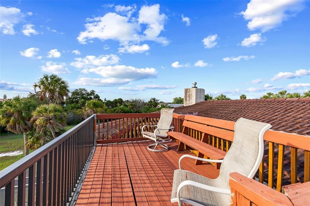 For Sale: $2,800,000 (4 beds, 3 baths, 2760 Square Feet)