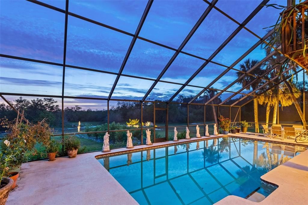 For Sale: $2,800,000 (4 beds, 3 baths, 2760 Square Feet)