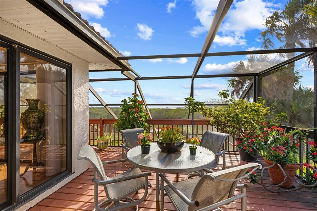 For Sale: $2,800,000 (4 beds, 3 baths, 2760 Square Feet)