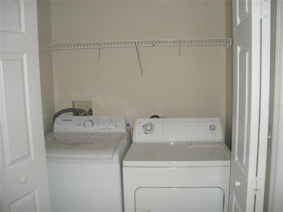 For Rent: $1,995 (3 beds, 2 baths, 1615 Square Feet)