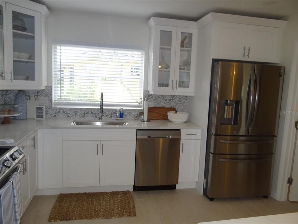 For Rent: $4,200 (3 beds, 3 baths, 1888 Square Feet)