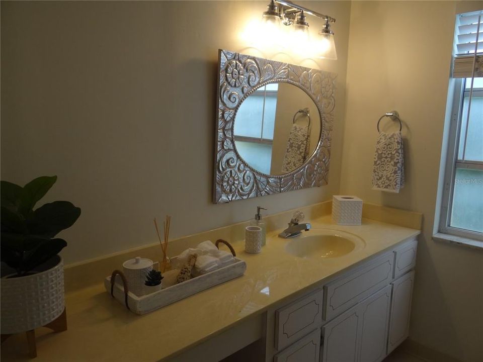 For Rent: $4,200 (3 beds, 3 baths, 1888 Square Feet)