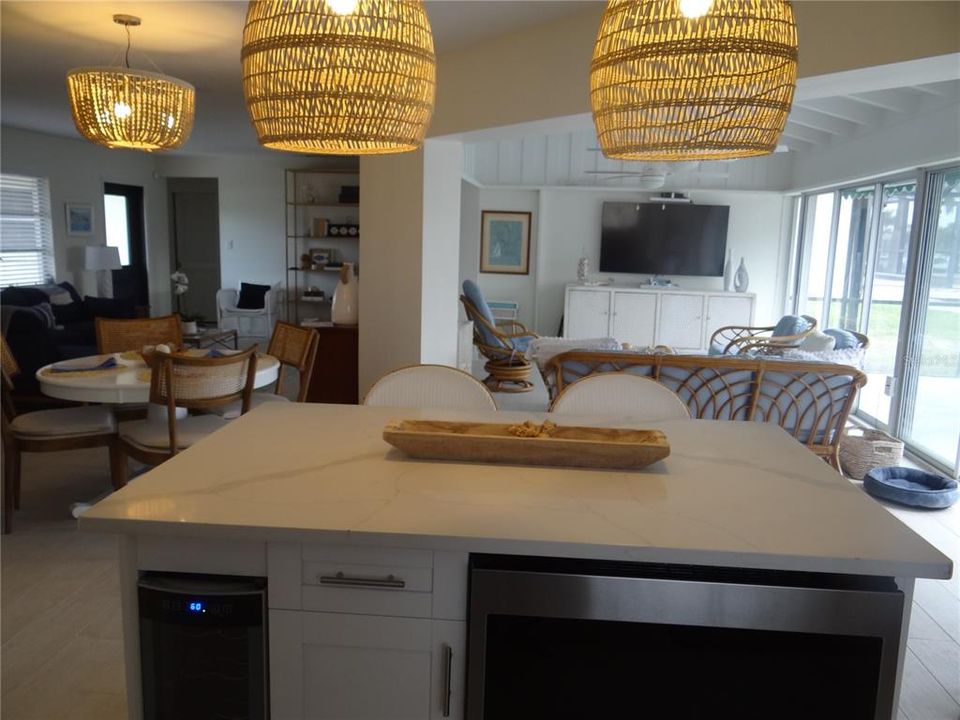 For Rent: $4,200 (3 beds, 3 baths, 1888 Square Feet)