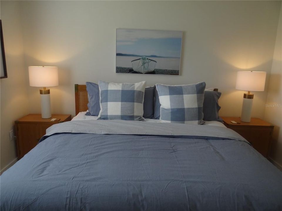 For Rent: $4,200 (3 beds, 3 baths, 1888 Square Feet)