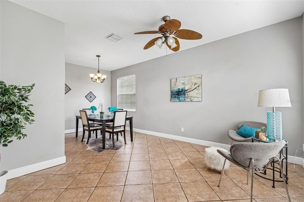 For Sale: $370,000 (4 beds, 2 baths, 1825 Square Feet)