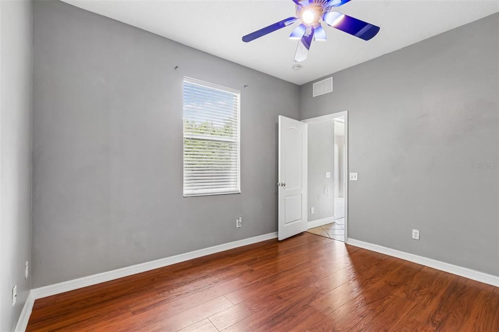 For Sale: $370,000 (4 beds, 2 baths, 1825 Square Feet)