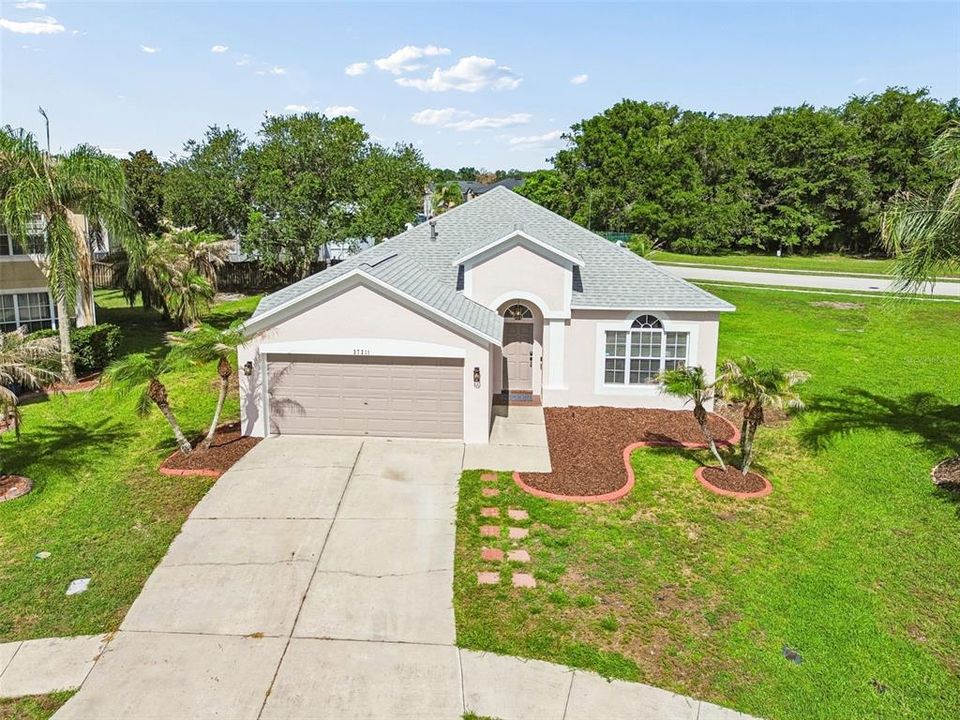 For Sale: $370,000 (4 beds, 2 baths, 1825 Square Feet)