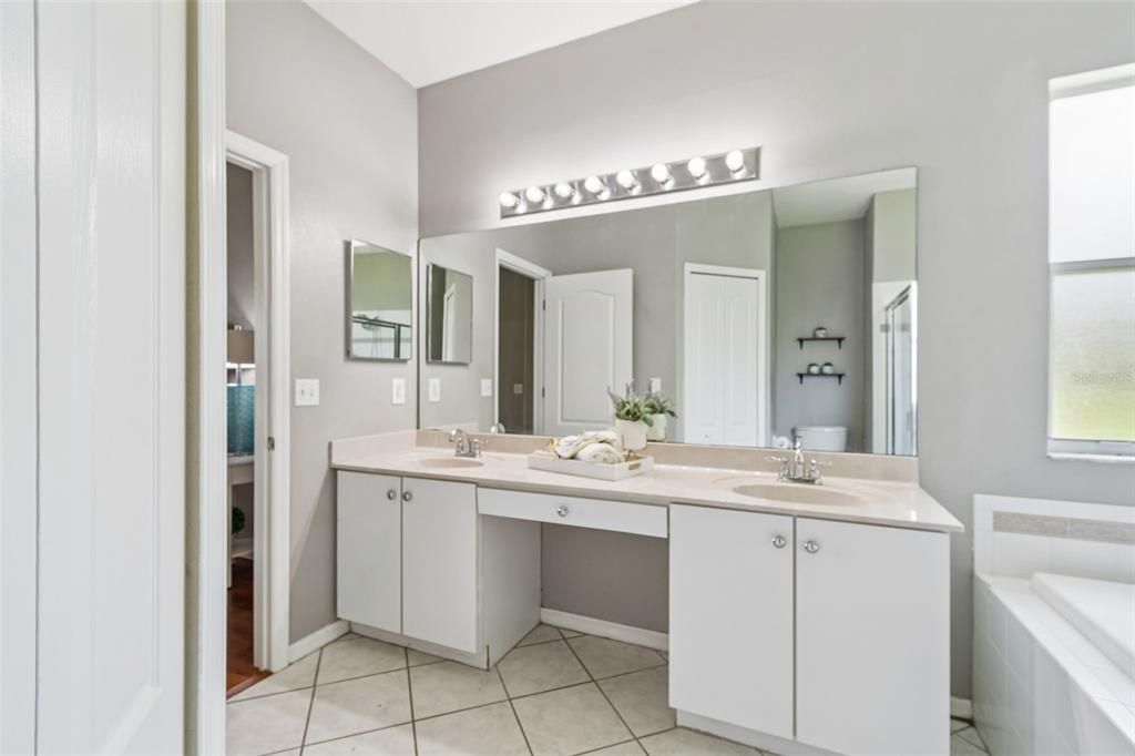 For Sale: $370,000 (4 beds, 2 baths, 1825 Square Feet)