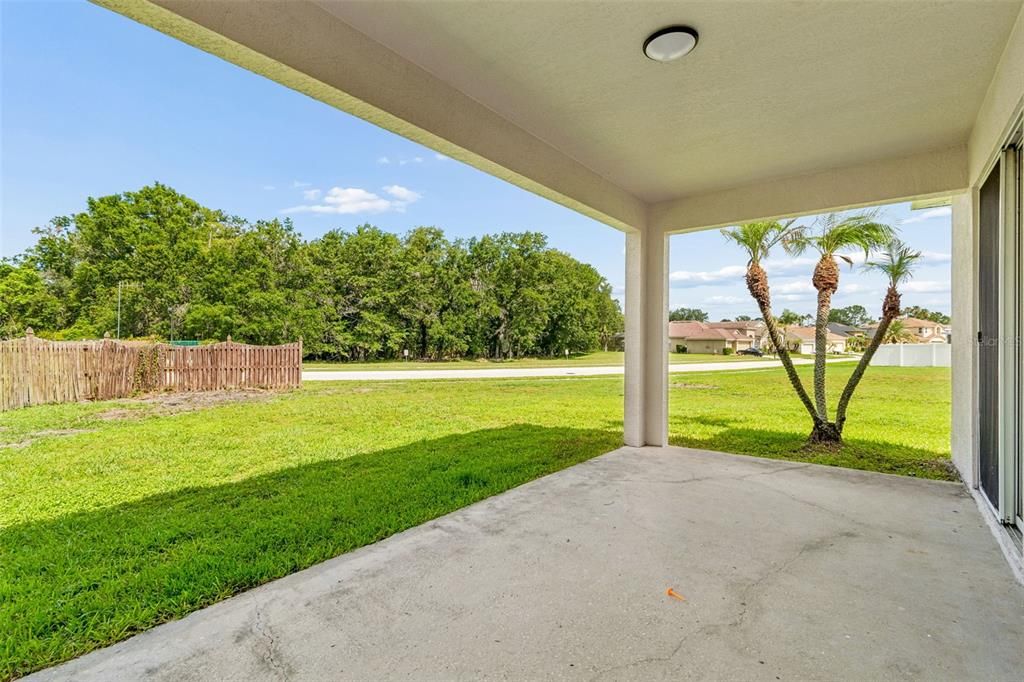 For Sale: $370,000 (4 beds, 2 baths, 1825 Square Feet)