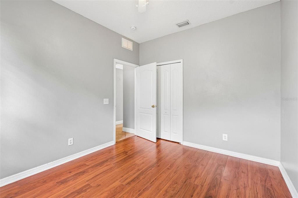 For Sale: $370,000 (4 beds, 2 baths, 1825 Square Feet)
