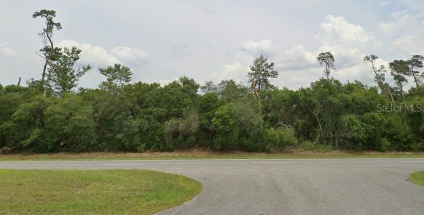 На продажу: $80,000 (0.69 acres)