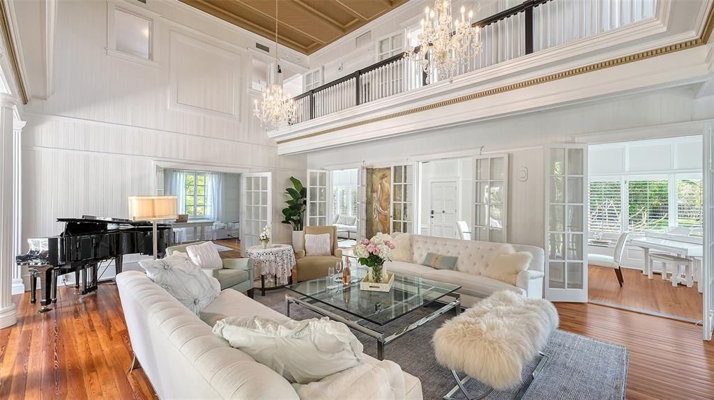 For Sale: $2,150,000 (5 beds, 4 baths, 4782 Square Feet)