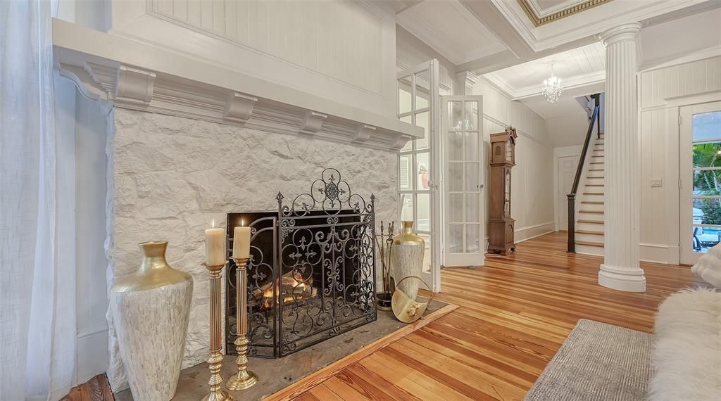For Sale: $2,150,000 (5 beds, 4 baths, 4782 Square Feet)