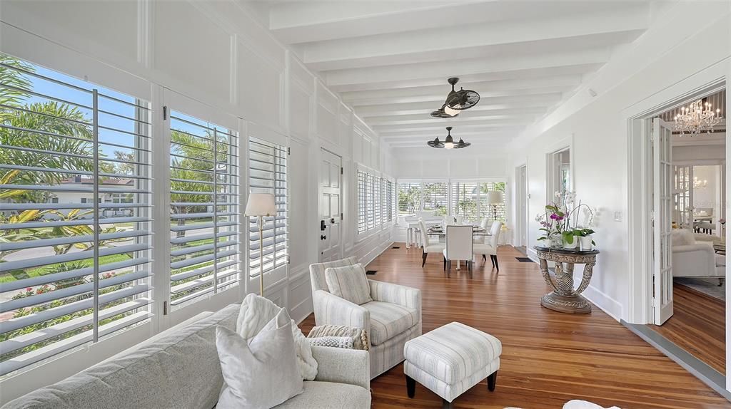 For Sale: $2,150,000 (5 beds, 4 baths, 4782 Square Feet)