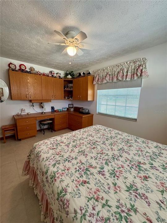 For Sale: $339,900 (3 beds, 2 baths, 1708 Square Feet)