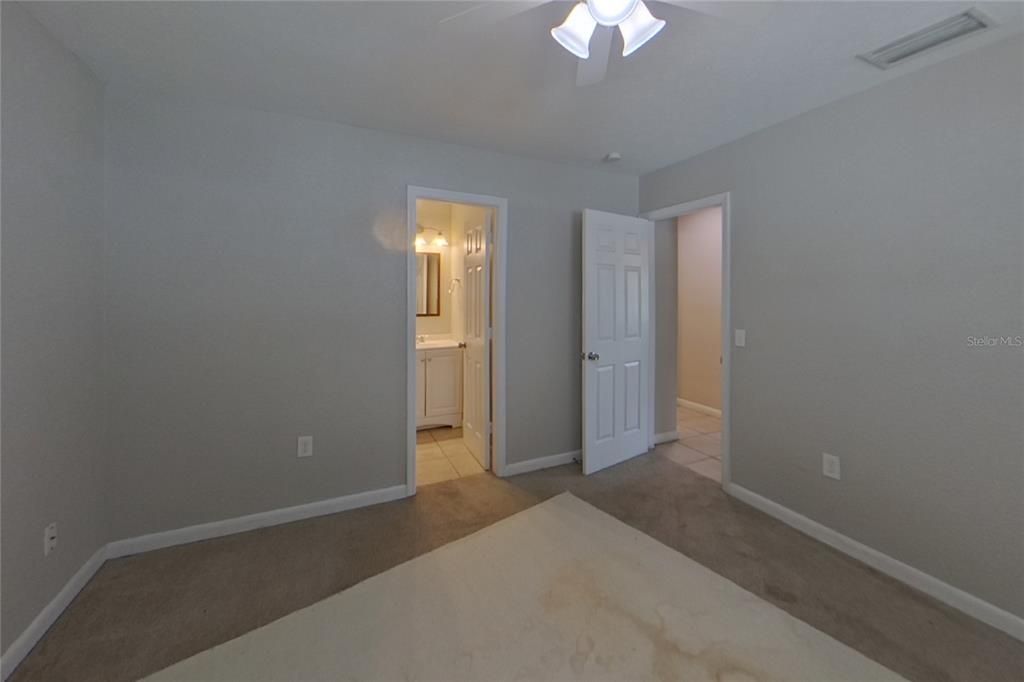 For Rent: $1,989 (3 beds, 2 baths, 1400 Square Feet)