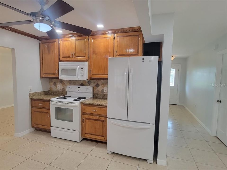 En Venta: $265,000 (3 camas, 2 baños, 1648 Pies cuadrados)
