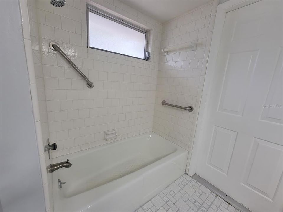 En Venta: $265,000 (3 camas, 2 baños, 1648 Pies cuadrados)