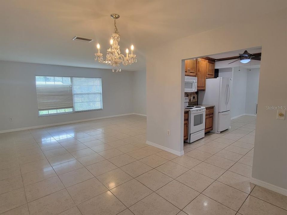 En Venta: $265,000 (3 camas, 2 baños, 1648 Pies cuadrados)