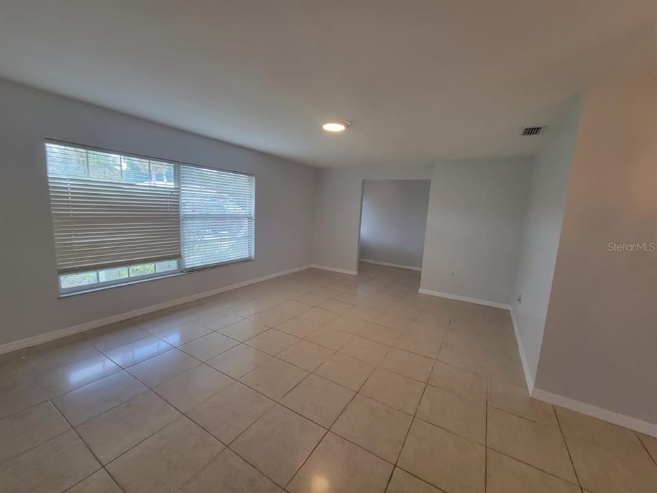 En Venta: $265,000 (3 camas, 2 baños, 1648 Pies cuadrados)