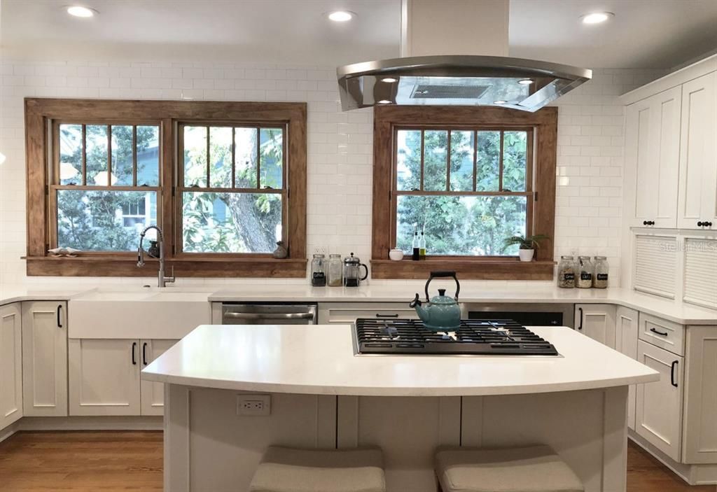 For Rent: $5,200 (3 beds, 2 baths, 2615 Square Feet)