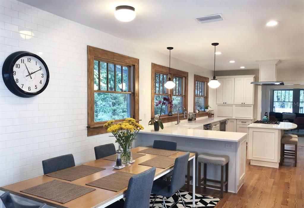 For Rent: $5,200 (3 beds, 2 baths, 2615 Square Feet)