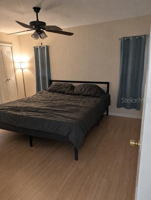 For Sale: $315,000 (3 beds, 2 baths, 1300 Square Feet)