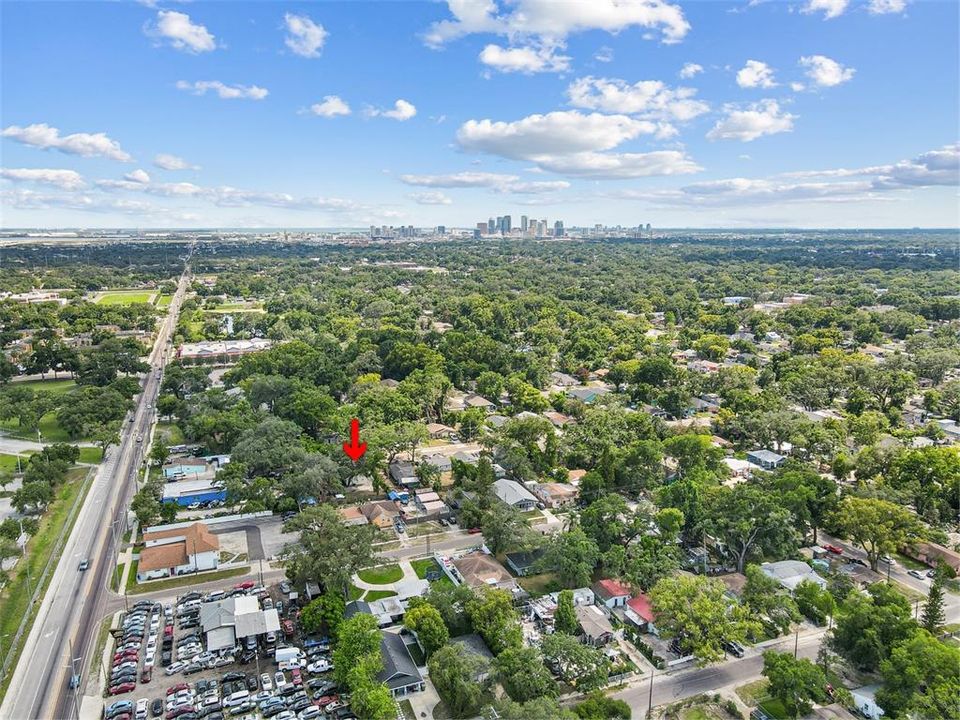 For Sale: $260,000 (3 beds, 1 baths, 864 Square Feet)
