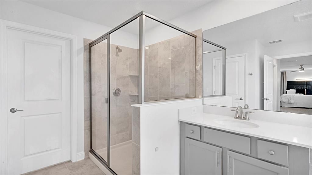 For Sale: $659,000 (5 beds, 3 baths, 3296 Square Feet)