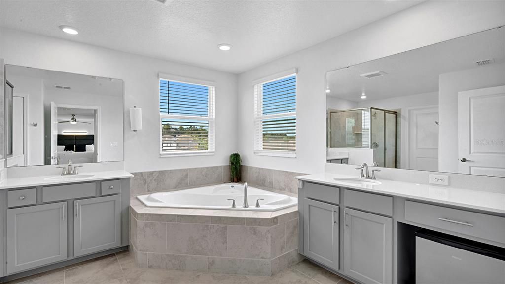 For Sale: $659,000 (5 beds, 3 baths, 3296 Square Feet)