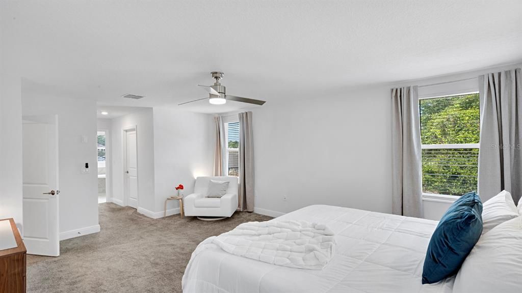 For Sale: $659,000 (5 beds, 3 baths, 3296 Square Feet)
