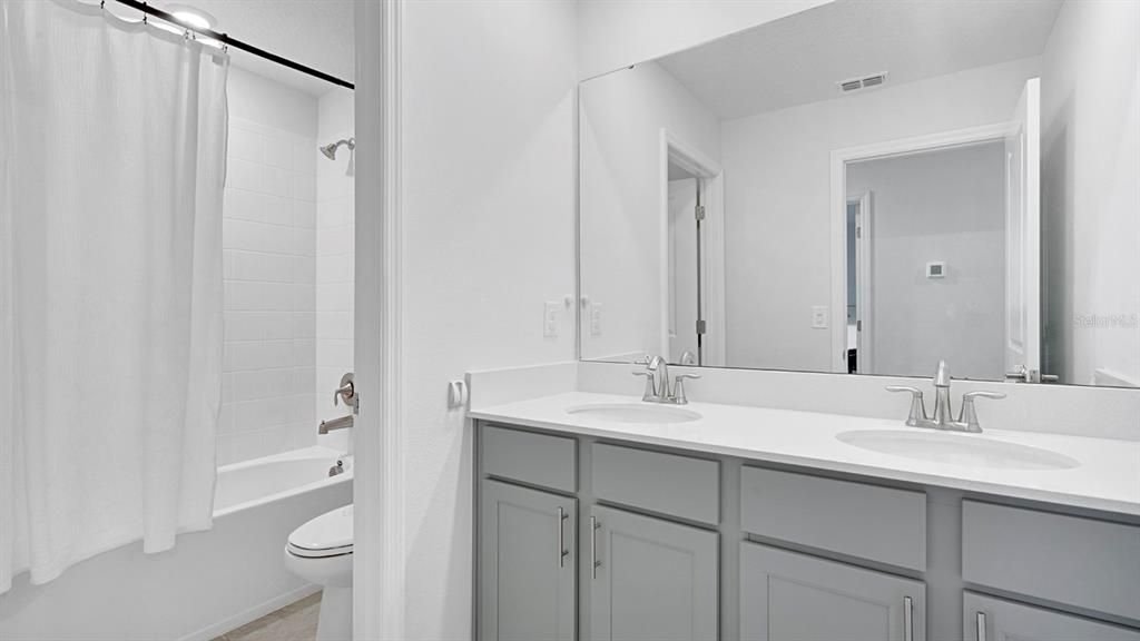 For Sale: $659,000 (5 beds, 3 baths, 3296 Square Feet)