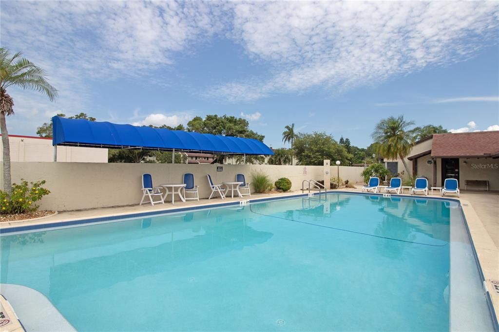 For Rent: $1,950 (2 beds, 2 baths, 840 Square Feet)