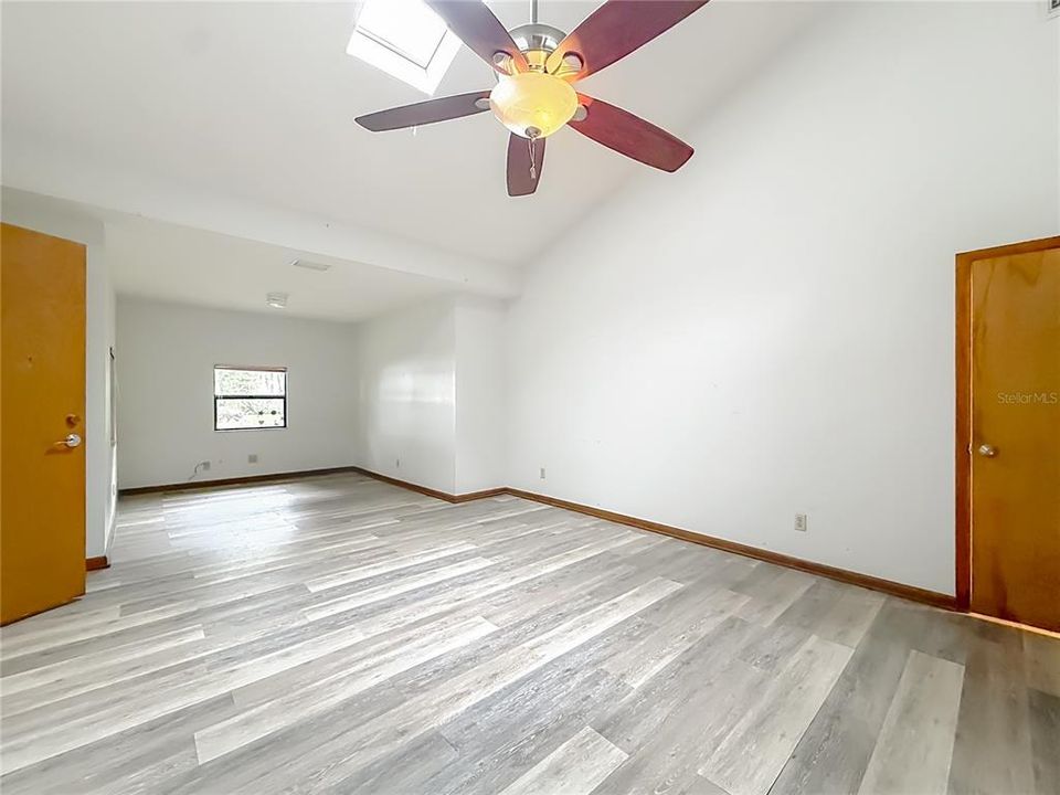 For Sale: $465,000 (3 beds, 2 baths, 1504 Square Feet)
