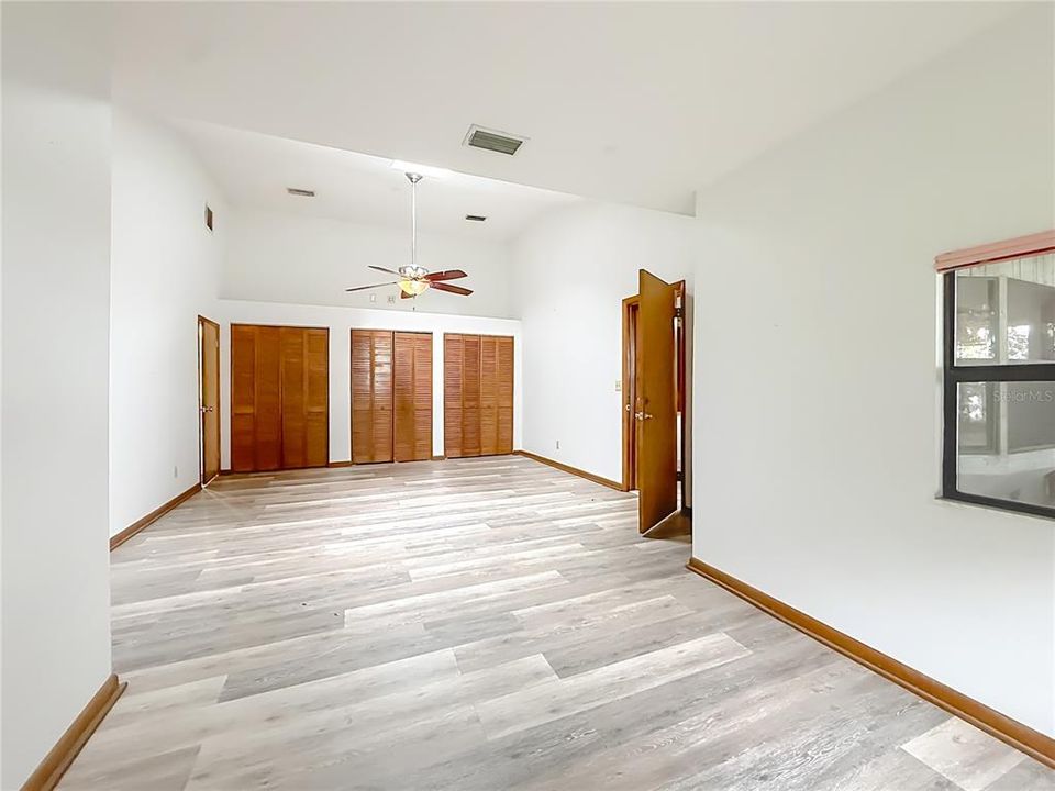 For Sale: $465,000 (3 beds, 2 baths, 1504 Square Feet)